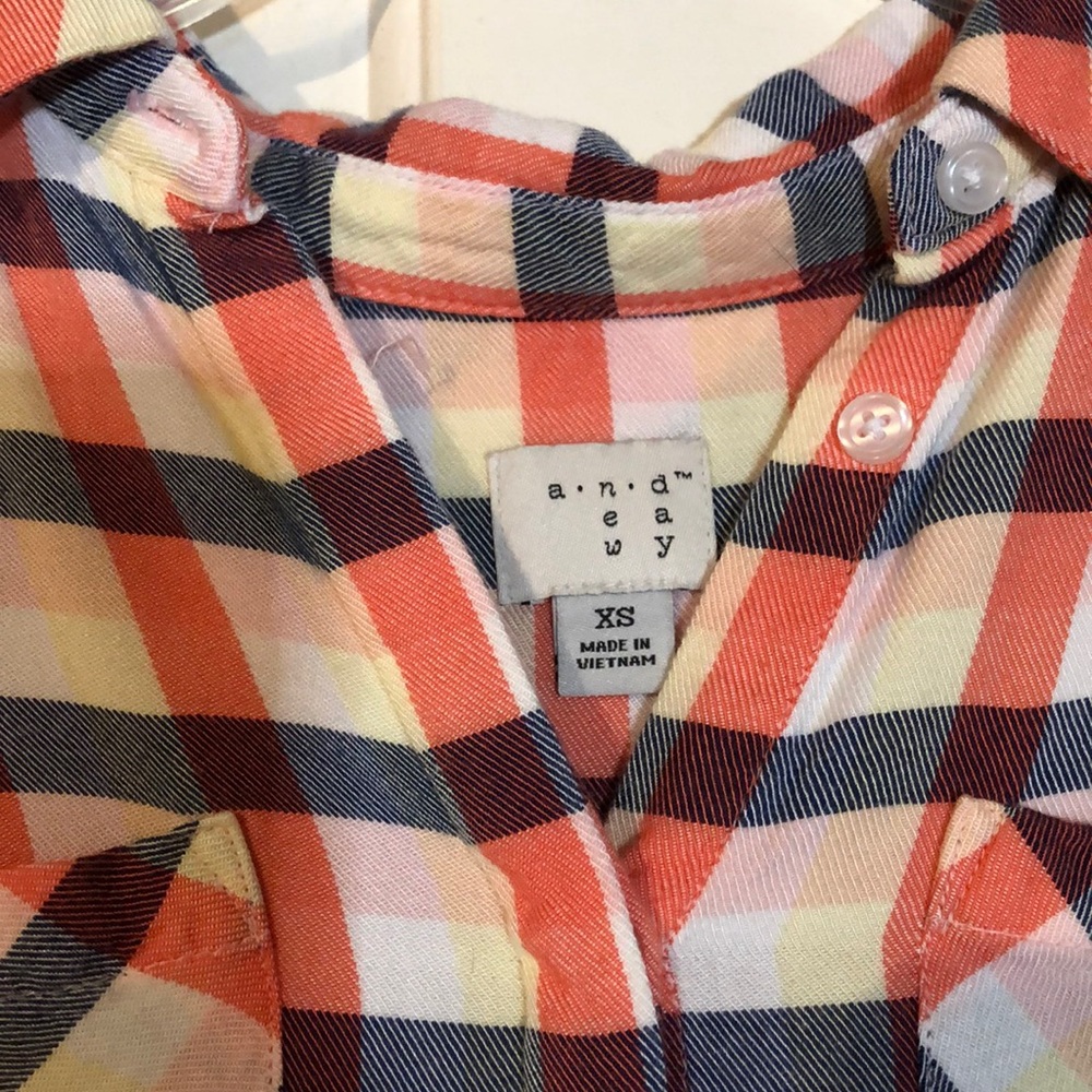 Soft button down - Picture 2 of 3